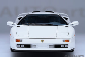 LAMBORGHINI DIABLO SE30 JOTA 1995 IMPACT WHITE 1:18