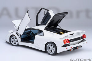 LAMBORGHINI DIABLO SE30 JOTA 1995 IMPACT WHITE 1:18