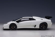 Indlæs billede til gallerivisning LAMBORGHINI DIABLO SVR 1996 IMPACT WHITE 1:18