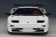 Indlæs billede til gallerivisning LAMBORGHINI DIABLO SVR 1996 IMPACT WHITE 1:18