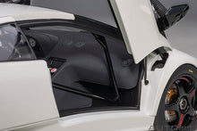 Indlæs billede til gallerivisning LAMBORGHINI DIABLO SVR 1996 IMPACT WHITE 1:18