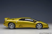 Indlæs billede til gallerivisning LAMBORGHINI DIABLO SE30 30th ANNIVERSARY EDITION 1994 YELLOW MET 1:18