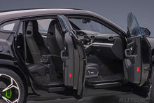 Indlæs billede til gallerivisning Lamborghini Urus, black 1:18
