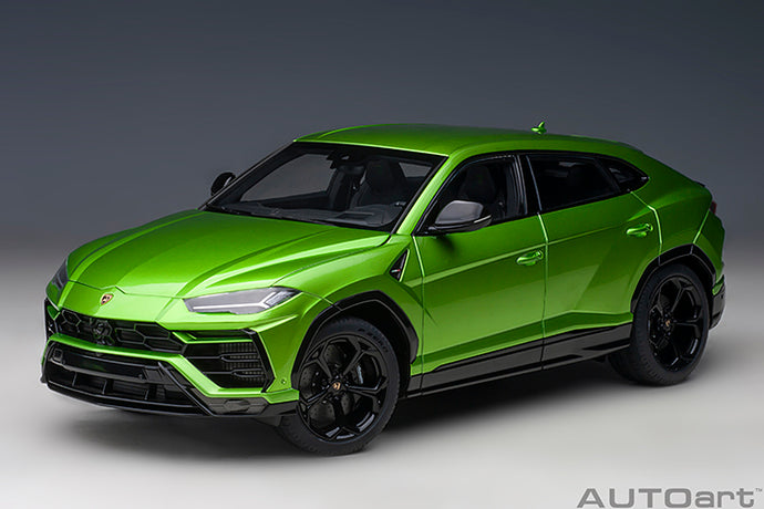 1/18 Lamborghini Urus, verde selvans 1:18