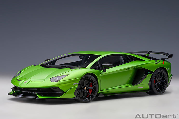 Lamborghini Aventador SVJ, verde alceo 1:18