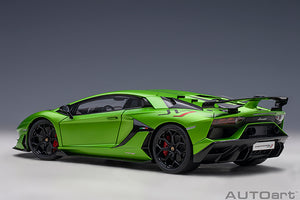 Lamborghini Aventador SVJ, verde alceo 1:18