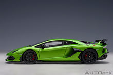 Indlæs billede til gallerivisning Lamborghini Aventador SVJ, verde alceo 1:18