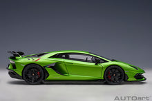 Indlæs billede til gallerivisning Lamborghini Aventador SVJ, verde alceo 1:18
