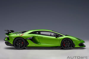 Lamborghini Aventador SVJ, verde alceo 1:18