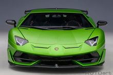 Indlæs billede til gallerivisning Lamborghini Aventador SVJ, verde alceo 1:18