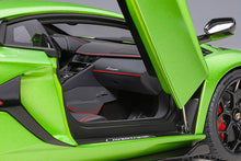 Indlæs billede til gallerivisning Lamborghini Aventador SVJ, verde alceo 1:18