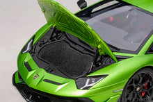 Indlæs billede til gallerivisning Lamborghini Aventador SVJ, verde alceo 1:18