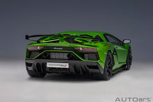 Indlæs billede til gallerivisning Lamborghini Aventador SVJ, verde alceo 1:18