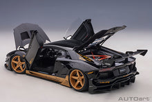Indlæs billede til gallerivisning Liberty Walk Lamborghini Aventador, gloss black/gold accents 1:18