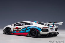 Indlæs billede til gallerivisning Liberty Walk Lamborghini Aventador *Martini*, white/red/blue 1:18