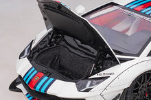 Indlæs billede til gallerivisning Liberty Walk Lamborghini Aventador *Martini*, white/red/blue 1:18