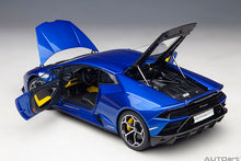 Indlæs billede til gallerivisning 1/18 Lamborghini Huracan Evo, blue 1:18