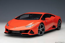 Indlæs billede til gallerivisning 1/18 Lamborghini Huracan Evo, arancio xanto 1:18