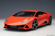Indlæs billede til gallerivisning 1/18 Lamborghini Huracan Evo, arancio xanto 1:18