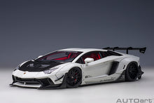 Indlæs billede til gallerivisning 1/18 Liberty Walk Lamborghini Aventador, white 1:18