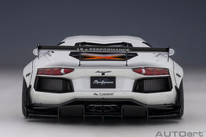 1/18 Liberty Walk Lamborghini Aventador, white 1:18