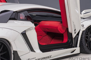 1/18 Liberty Walk Lamborghini Aventador, white 1:18