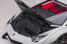 Indlæs billede til gallerivisning 1/18 Liberty Walk Lamborghini Aventador, white 1:18