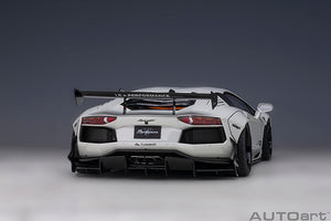 1/18 Liberty Walk Lamborghini Aventador, white 1:18