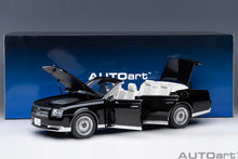 Indlæs billede til gallerivisning 1/18 Toyota Century convertible, black 1:18