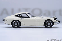 Indlæs billede til gallerivisning TOYOTA 2000GT 1967 WHITE