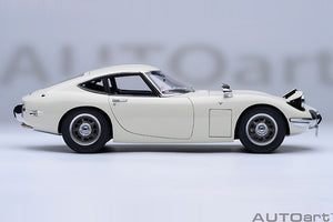 TOYOTA 2000GT 1967 WHITE