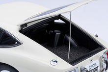 Indlæs billede til gallerivisning TOYOTA 2000GT 1967 WHITE