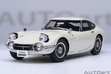 Indlæs billede til gallerivisning TOYOTA 2000GT 1967 WHITE