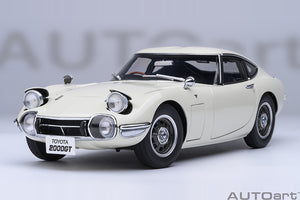 TOYOTA 2000GT 1967 WHITE
