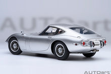 Indlæs billede til gallerivisning TOYOTA 2000GT 1967 SILVER 1:18