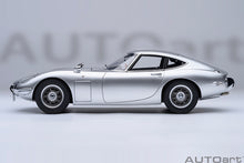 Indlæs billede til gallerivisning TOYOTA 2000GT 1967 SILVER 1:18