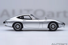 Indlæs billede til gallerivisning TOYOTA 2000GT 1967 SILVER 1:18