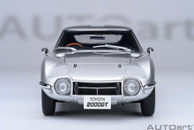 Indlæs billede til gallerivisning TOYOTA 2000GT 1967 SILVER 1:18