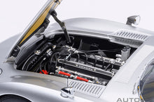 Indlæs billede til gallerivisning TOYOTA 2000GT 1967 SILVER 1:18