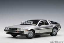 Indlæs billede til gallerivisning Delorean DMC-12, satin finish 1:18