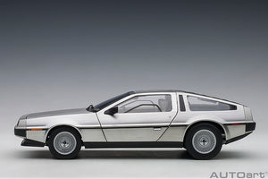 Delorean DMC-12, satin finish 1:18