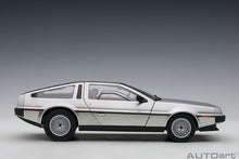 Indlæs billede til gallerivisning Delorean DMC-12, satin finish 1:18