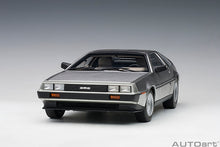 Indlæs billede til gallerivisning Delorean DMC-12, satin finish 1:18