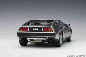 Delorean DMC-12, satin finish 1:18