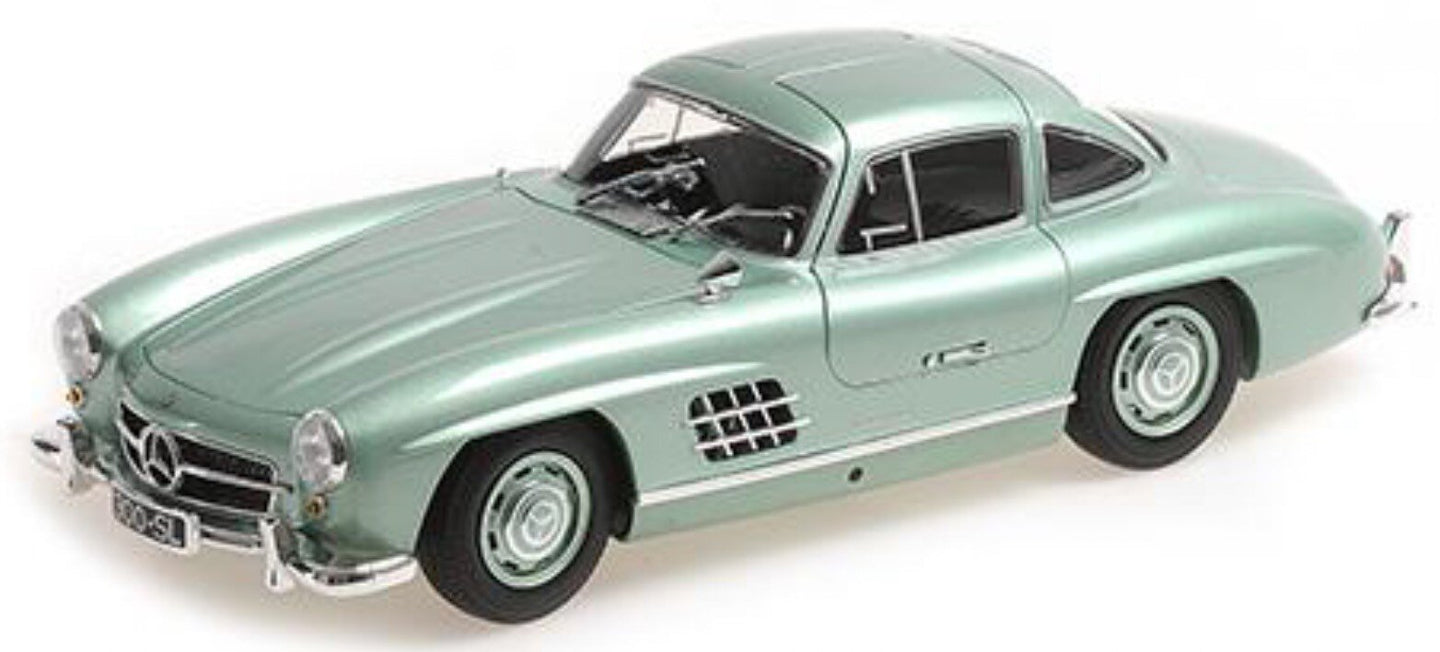Mercedes Benz 300 SL (W198) 1955 lys grøn metallic 1:18