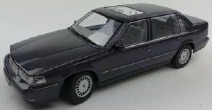 VOLVO 960 1996 AUBERGINE METALLIC 1:18