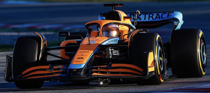 McLAREN F1 MCL36 TEAM MCLAREN N 3 BAHRAIN GP 2022 DANIEL RICCIARDO ORANGE LIGHT BLUE 1:18