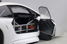 Indlæs billede til gallerivisning PEUGEOT 208 T16 PIKES PEAK 2013 WHITE 1:18