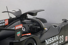 Indlæs billede til gallerivisning NISSAN GT-R TEST CAR LE MANS 2015 LIMITED 1500 PCS 1:18