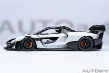 Indlæs billede til gallerivisning McLAREN SENNA GTR 2021 SILICA WHITE 1:18